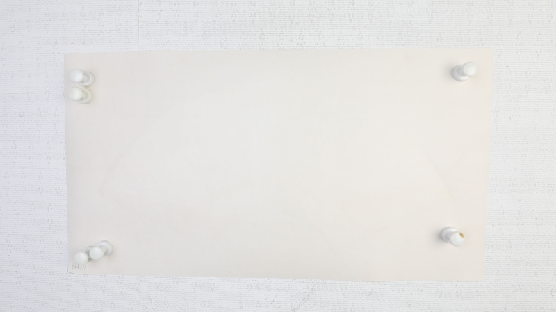 (4)